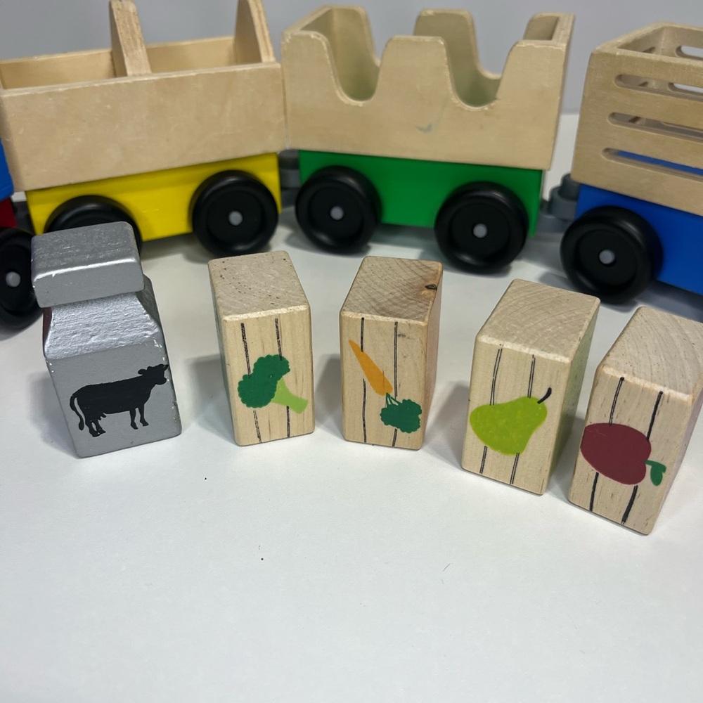 Melissa & Doug Wooden Train Set - Picture 2 of 13